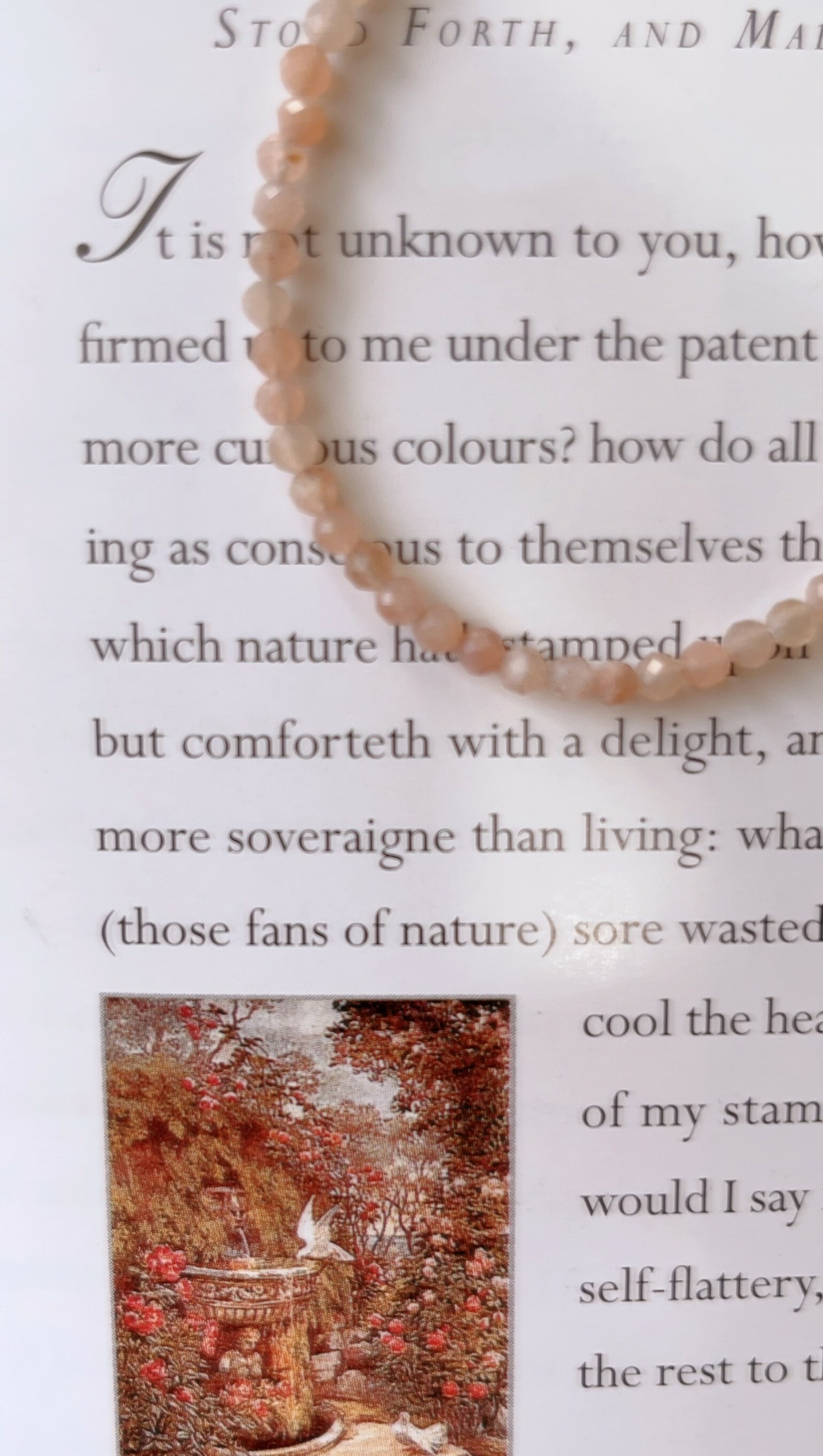 這是天然石手鍊, 由橙太陽組成,可以帶來正能量、正財運、事業運、正面積極的能量