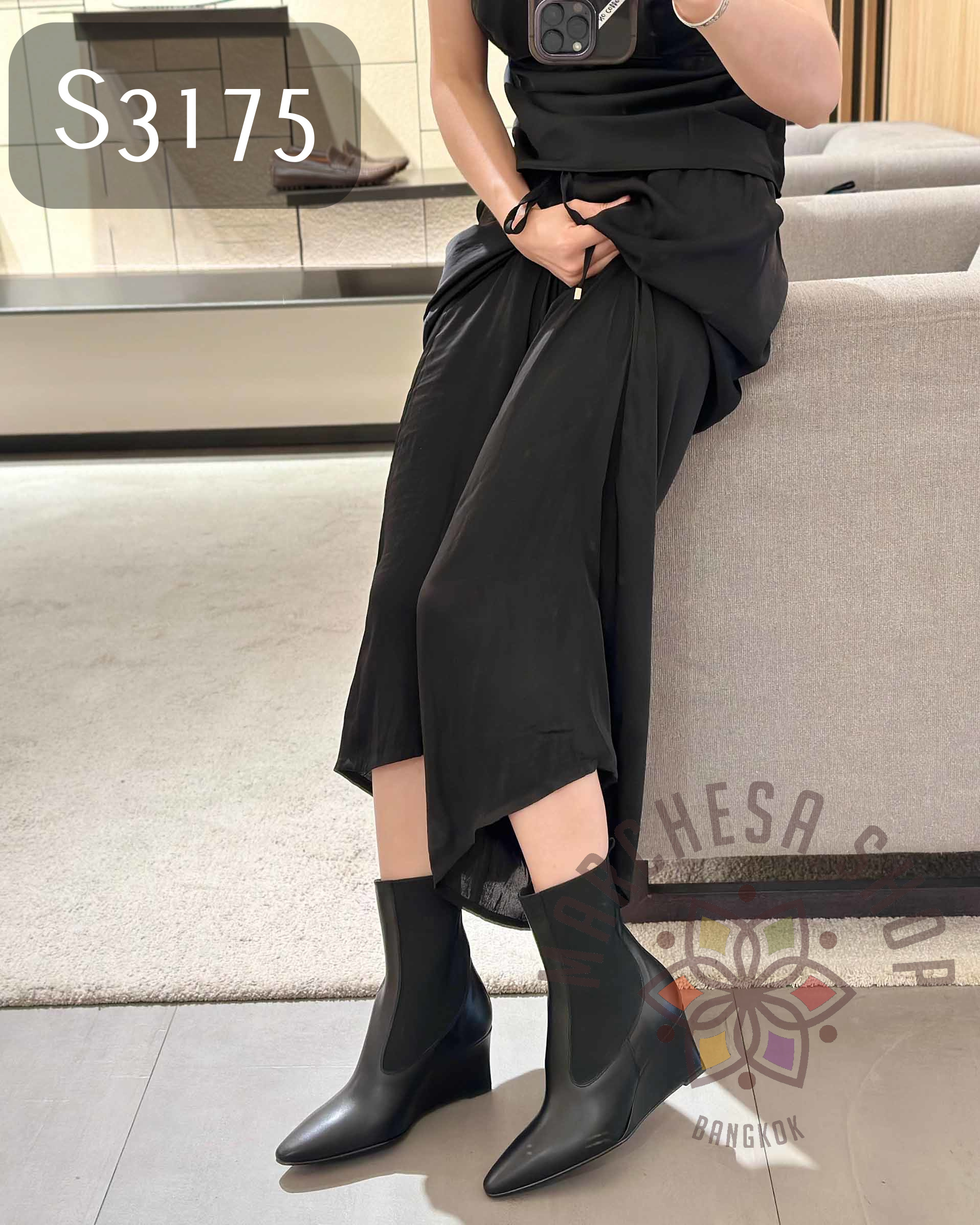 S3175 - 頭層牛皮彈力尖頭船踭短靴