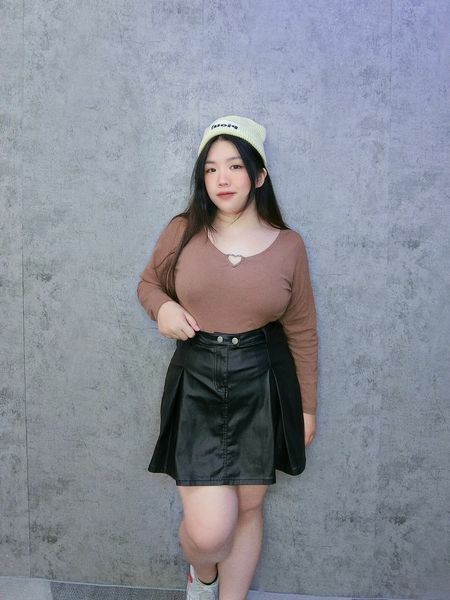 都市風霧面百褶小皮裙