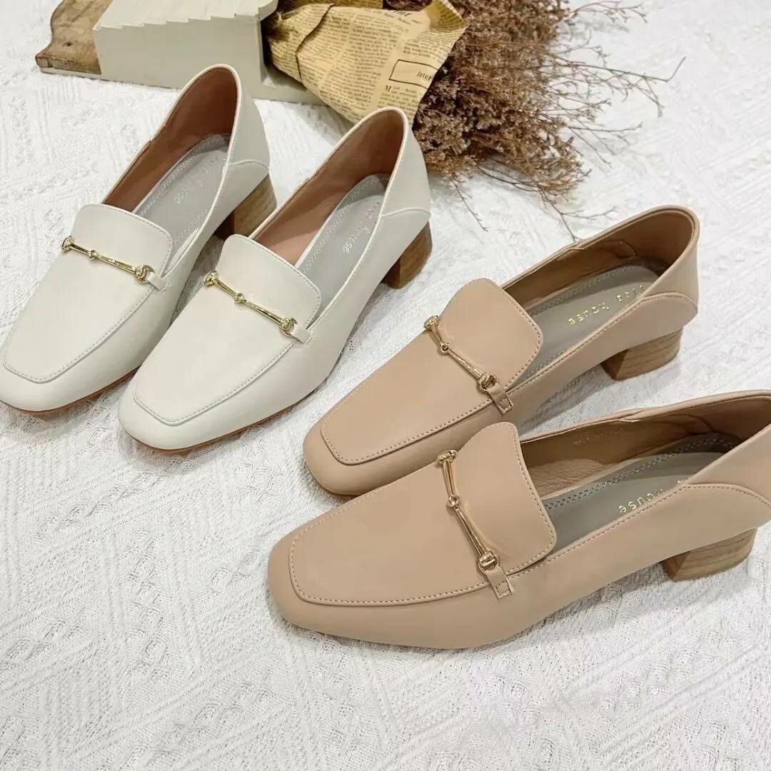 氣質鏈條真皮小單鞋