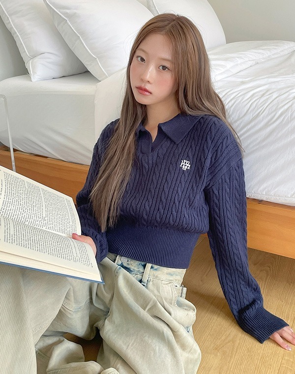 預訂｜MUAHMUAH LOGO OPEN COLLAR CABLE KNIT (3 COLOR)