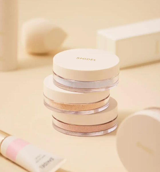 SNIDEL BEAUTY Seamless Loose Powder 無縫完美蜜粉 5g
