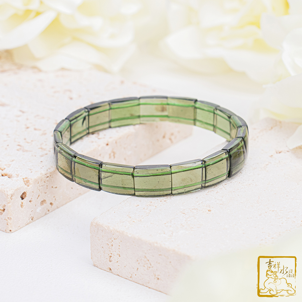 Moldavite bracelet 9.8mm (Enhanced energy)