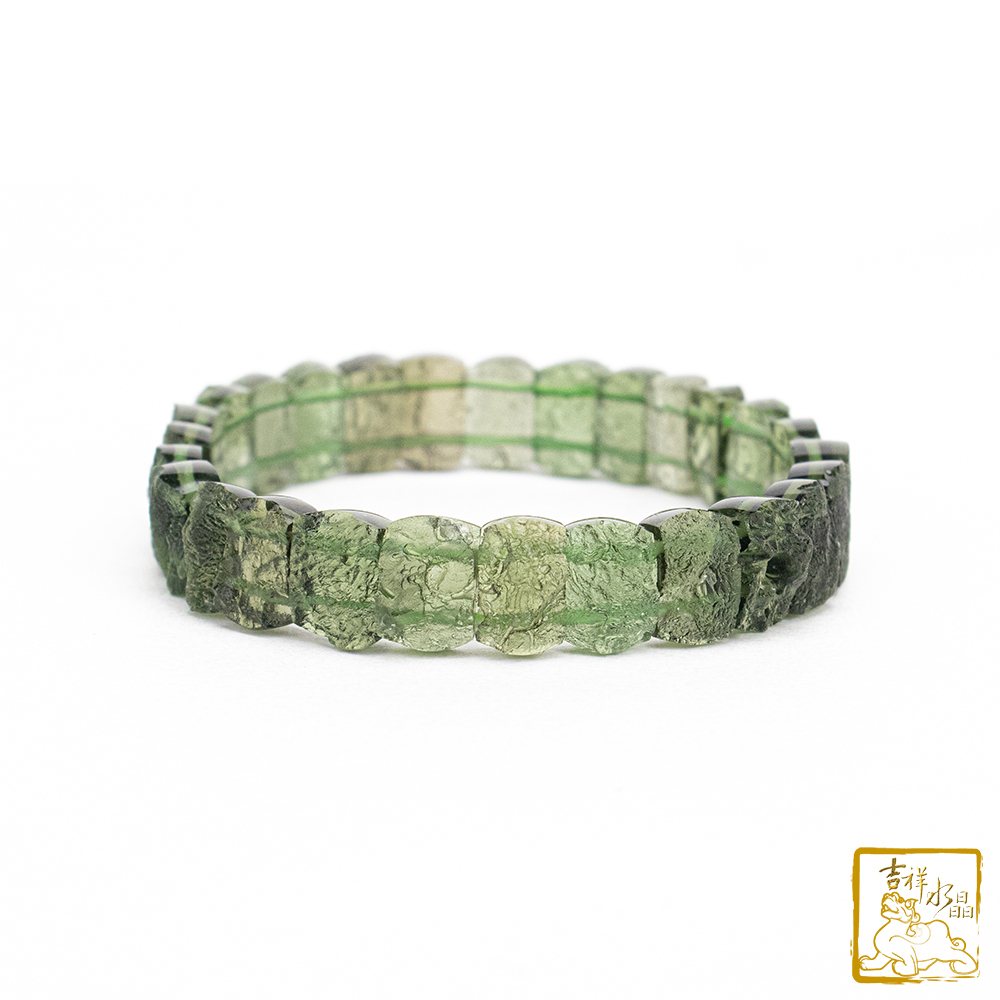 Moldavite bracelet 10.6mm (Enhanced energy)