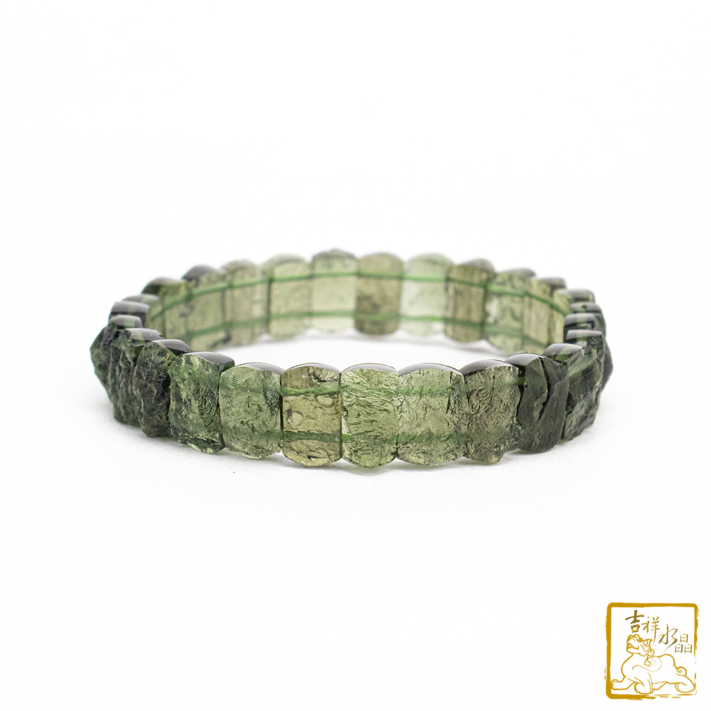 Moldavite bracelet 11.4mm (Enhanced energy)