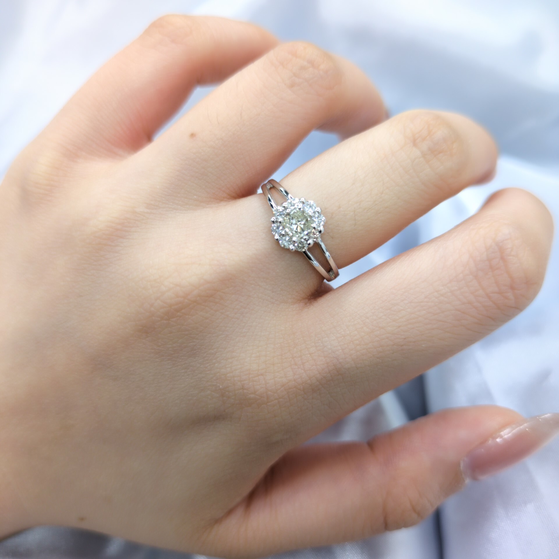 18K White Gold 0.46ct Princess Cut Diamond Ring