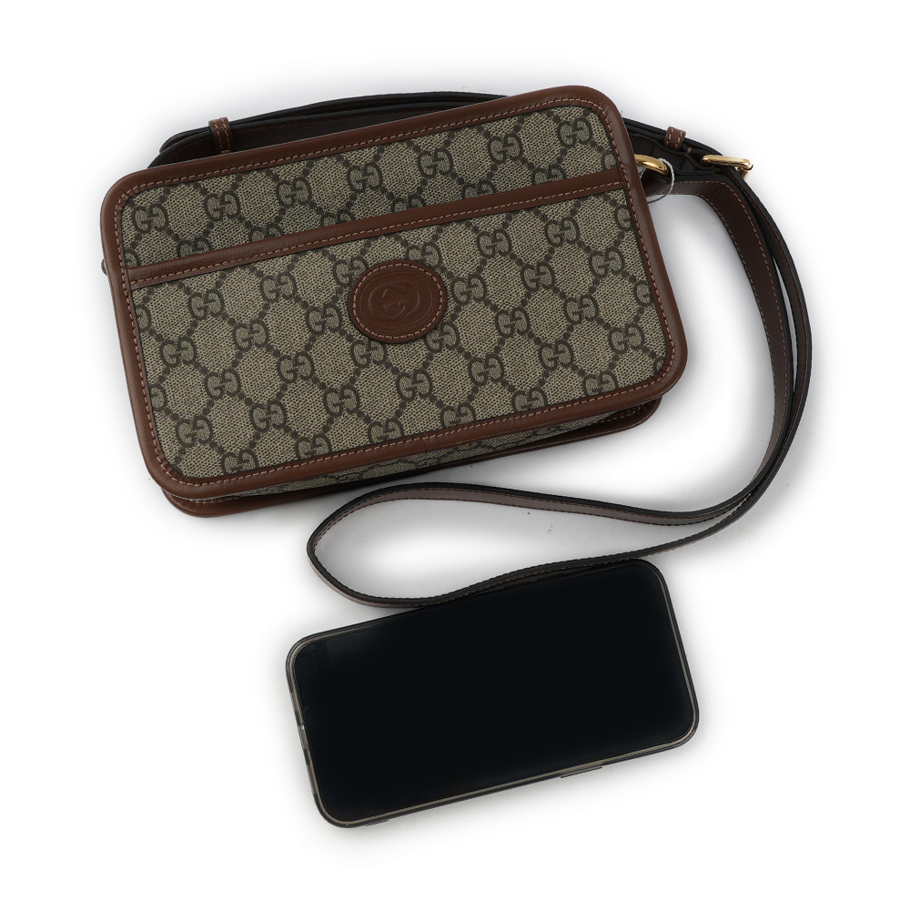 【GUCCI】Interlocking G 塗層帆布拉鍊迷你斜背包