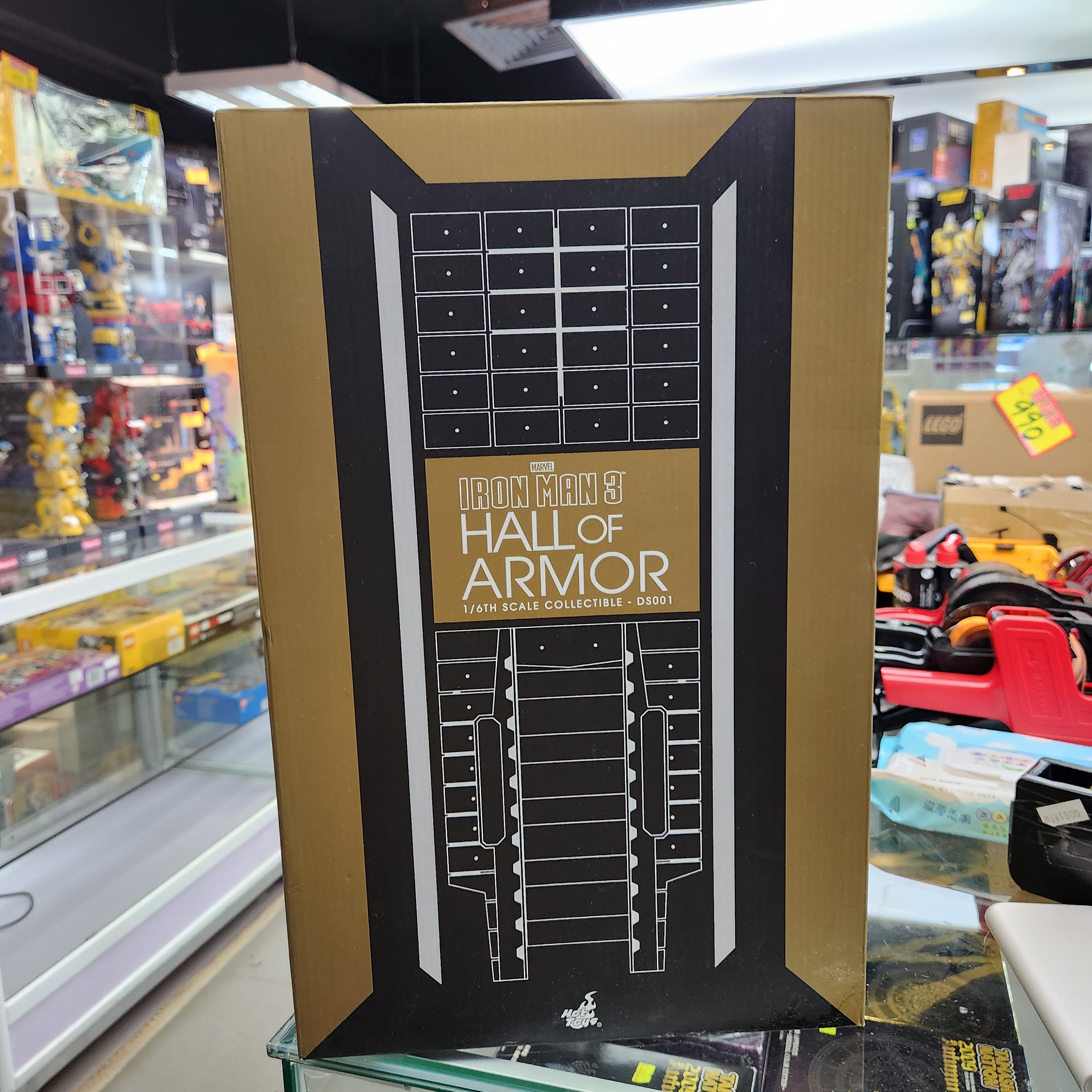 全新 Hottoys DS001 Ironman Hall Of Armor 鐵甲奇俠 鋼鐵人 鋼鐵俠 格納庫