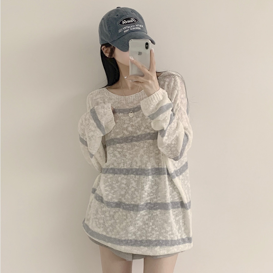 【優惠現貨】韓國粒粒雪花間條鬆身針織上衣（4色）