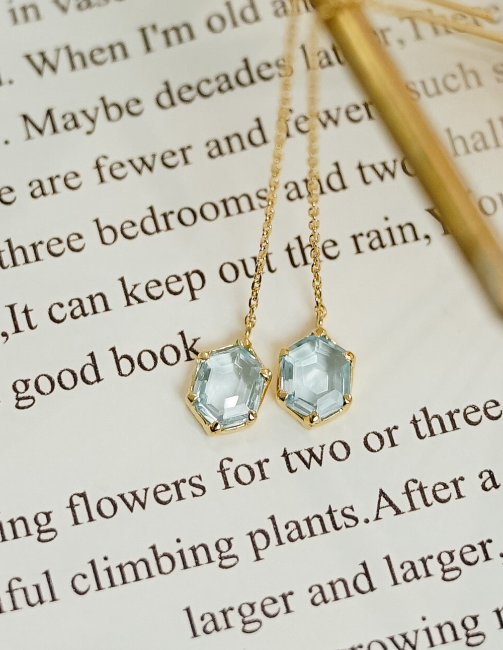 925 純銀六角天然石耳線✦藍✧拓帕石