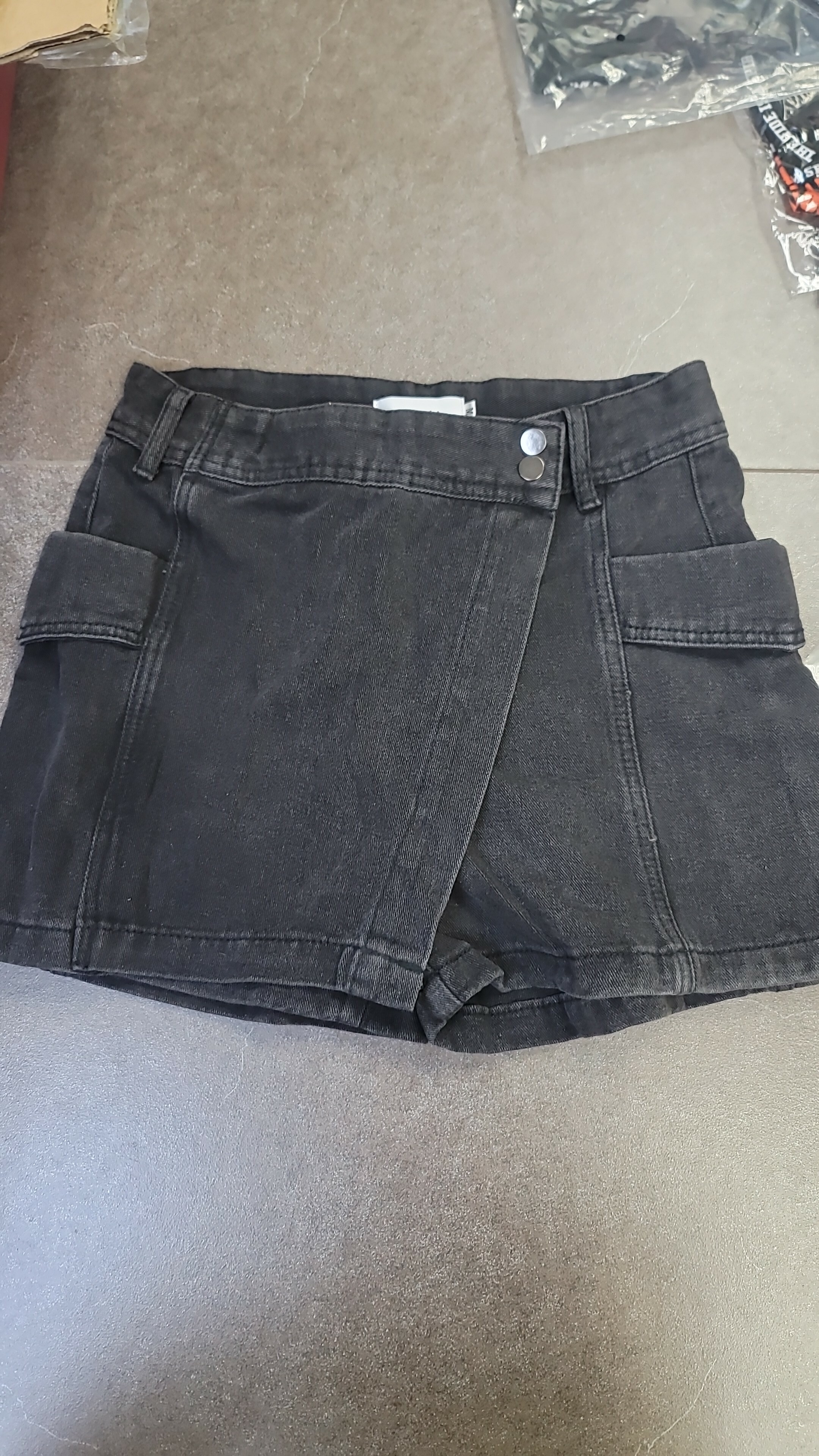 c1054**