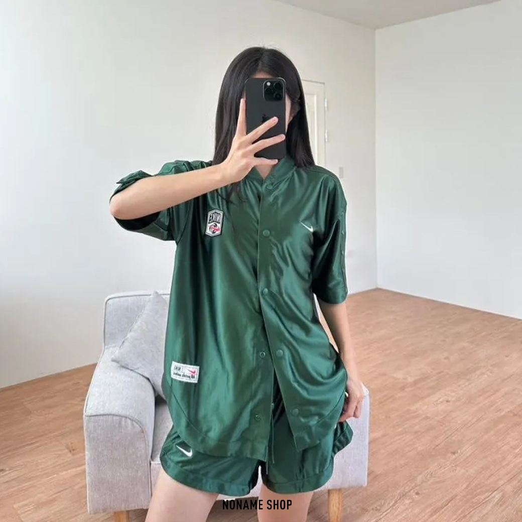 NIKE NSW 緞面 套裝 排釦 襯衫 短褲 森林綠 (女款)