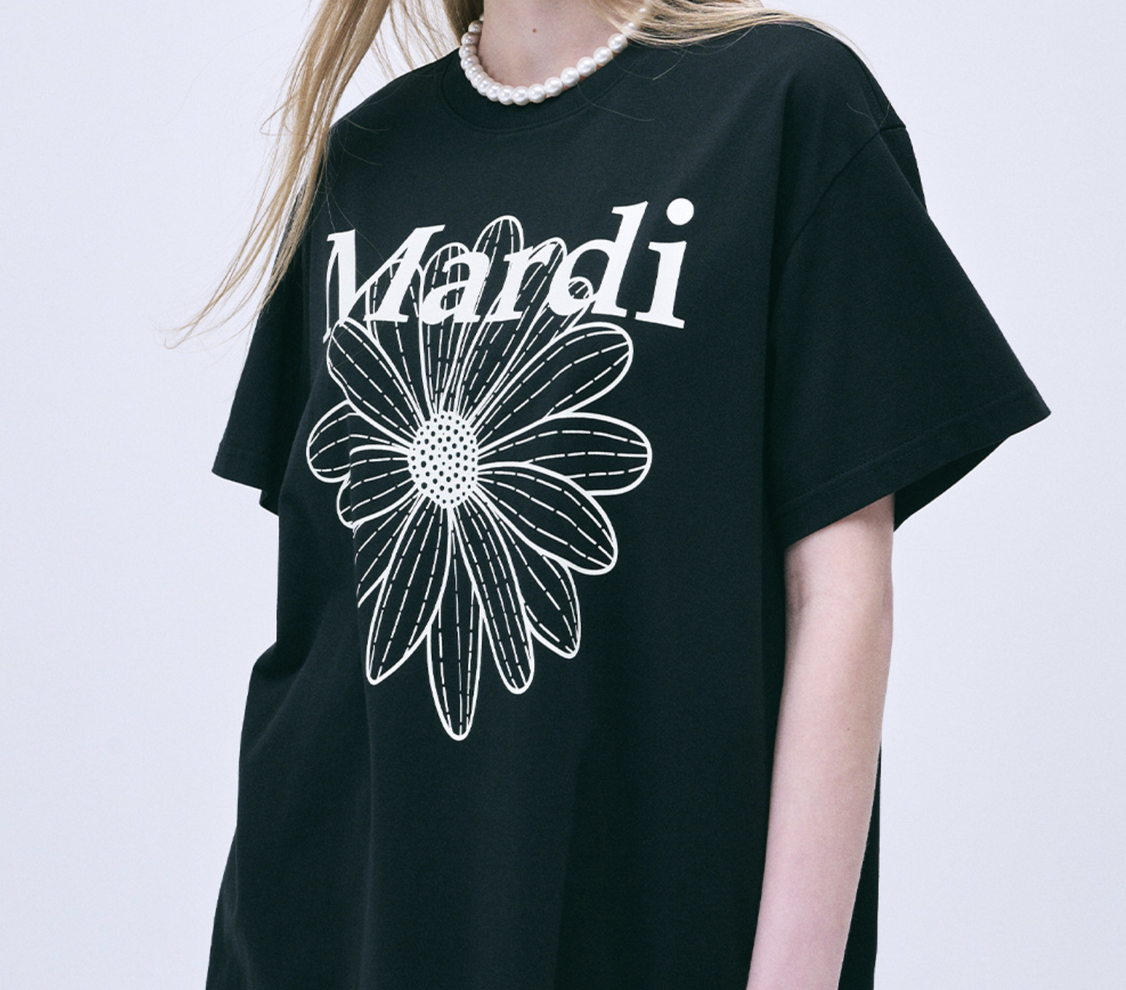 韓國Mardi Mercredi UNISEX TSHIRT FLOWERMARDI_BLACK IVORY