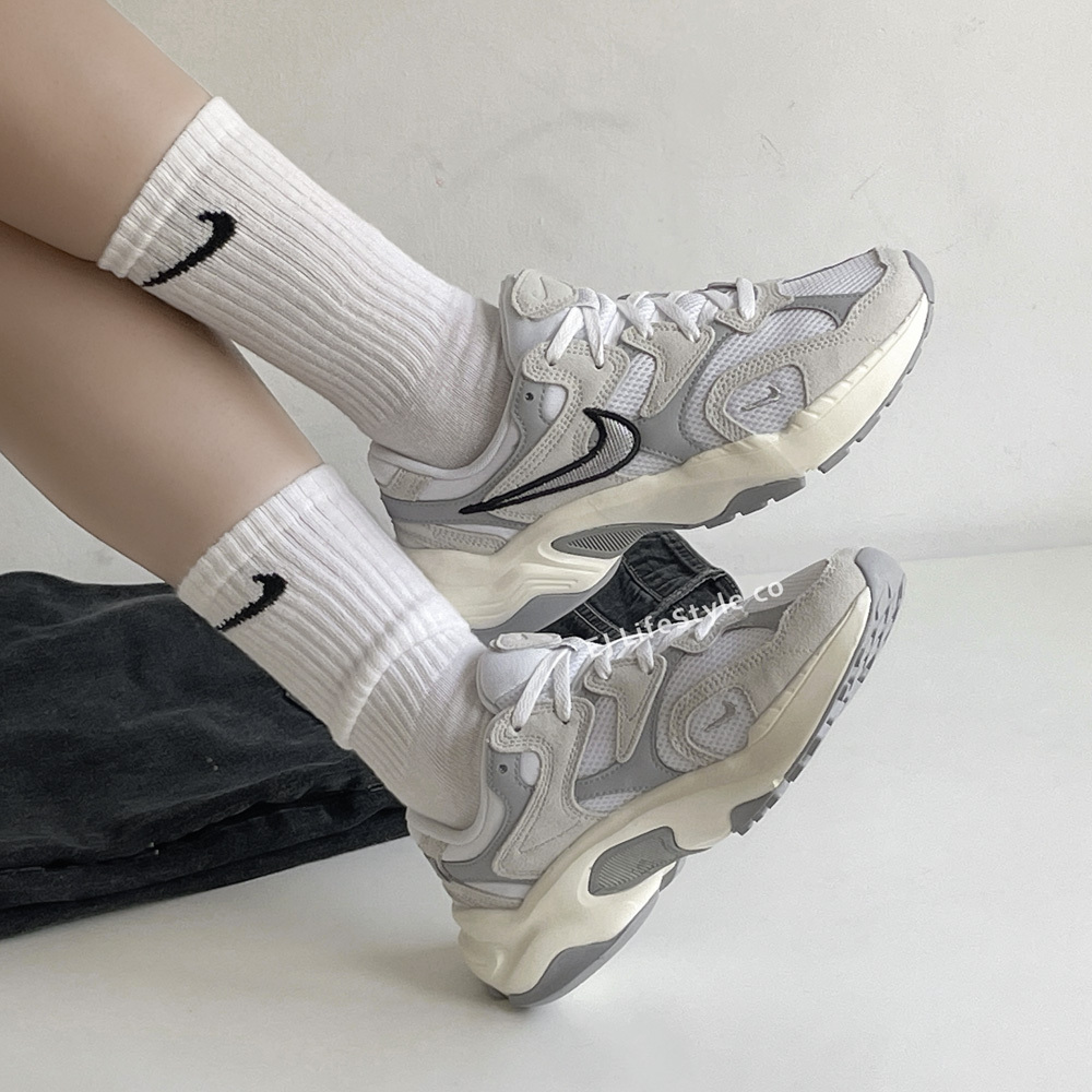 NIKE AL8 米灰 黑色 白色 銀色 麂皮 奶油底 簍空LOGO 老疊鞋 復古 女鞋 FJ3794-103 / 調貨