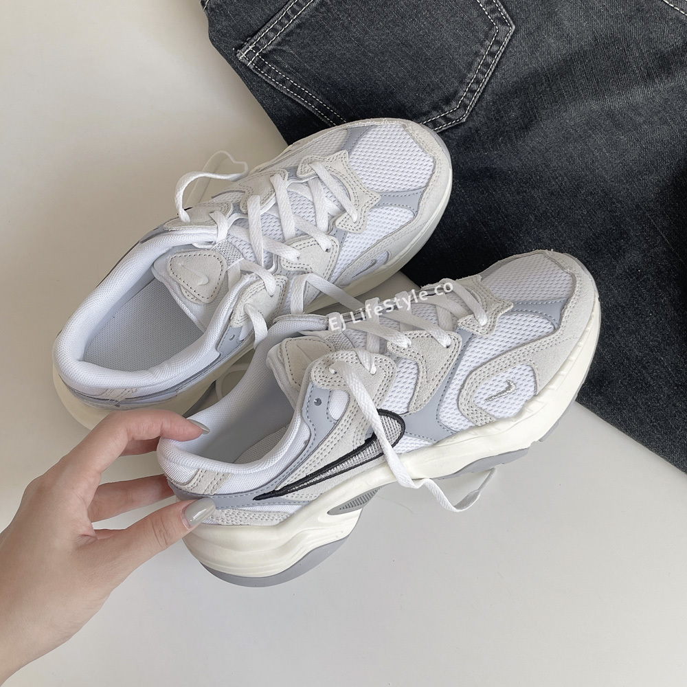 NIKE AL8 米灰 黑色 白色 銀色 麂皮 奶油底 簍空LOGO 老疊鞋 復古 女鞋 FJ3794-103 / 調貨