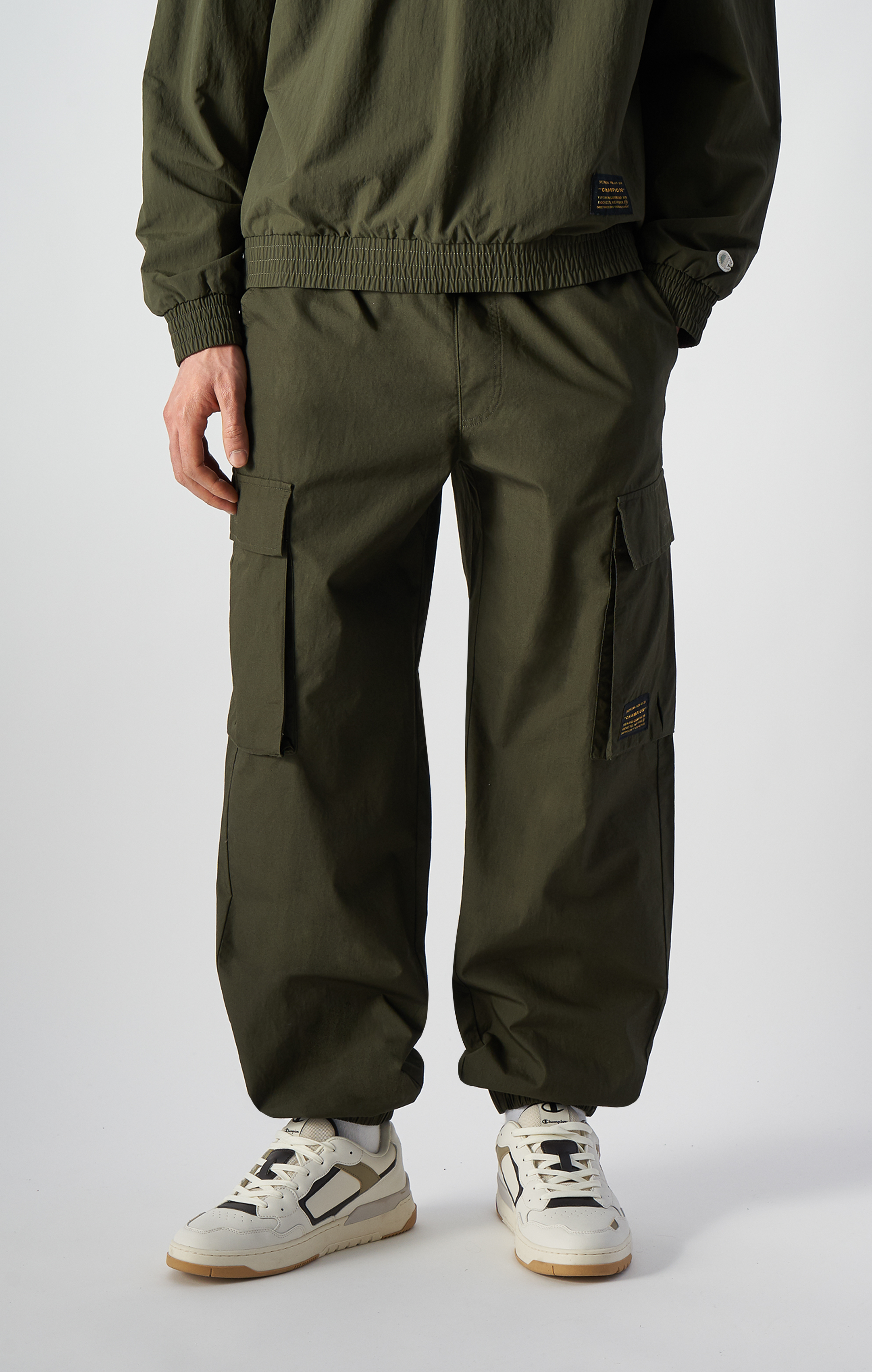 男款 -ECO愛地球系列 ROCHESTER有機棉傘兵工裝褲-軍綠（220415-GS508）