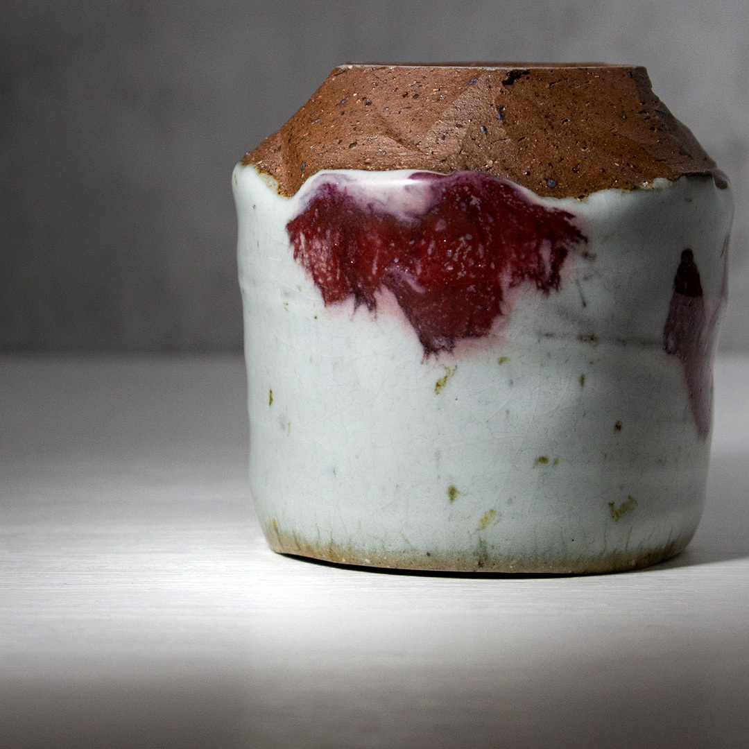 古釉紅妝銅礦主人杯