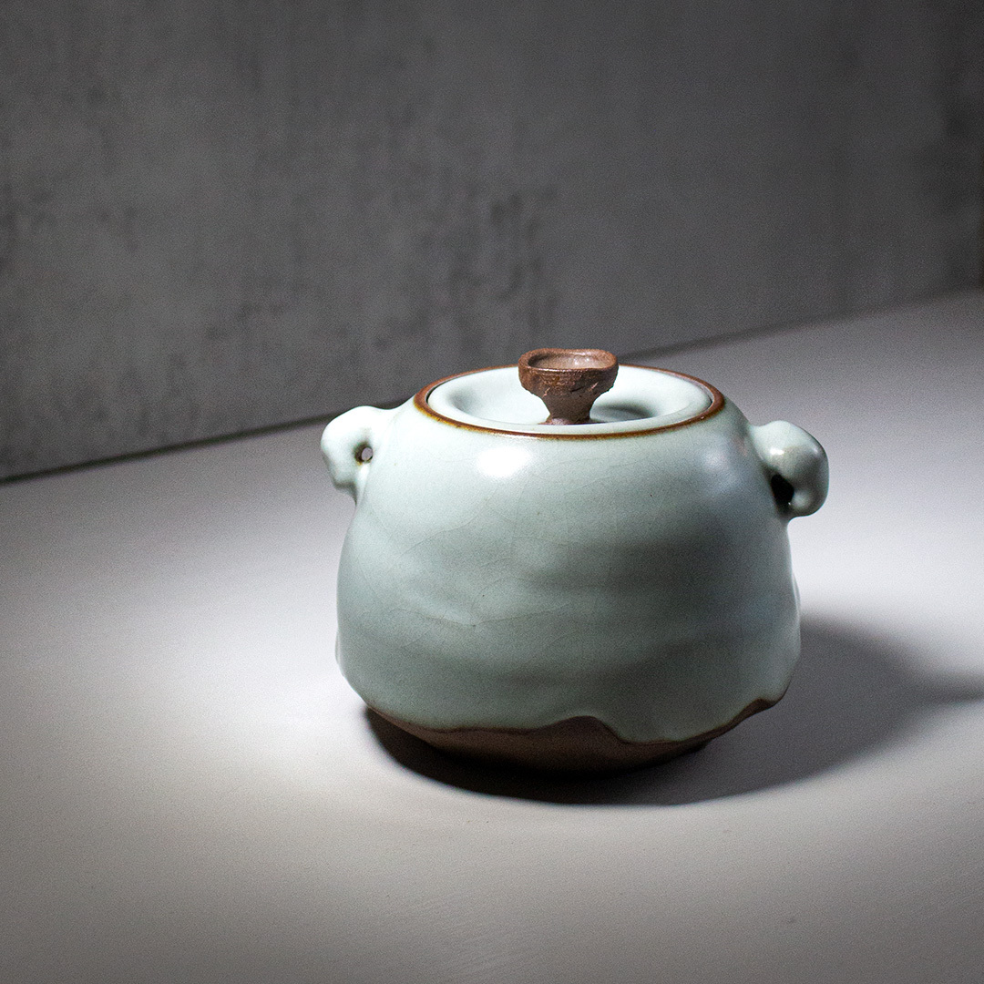 汝窯青瓷雙耳茶倉