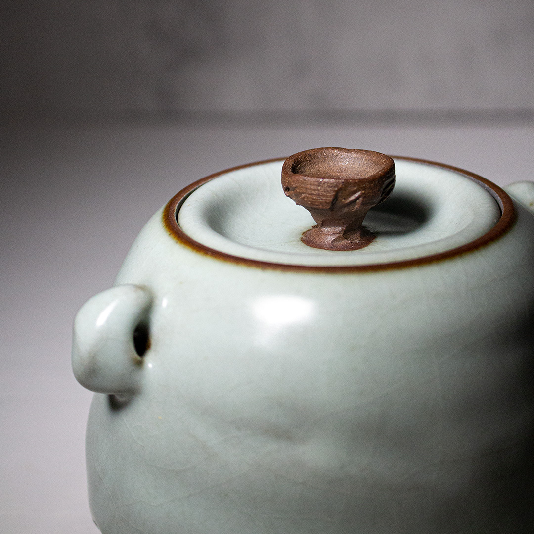 汝窯青瓷雙耳茶倉