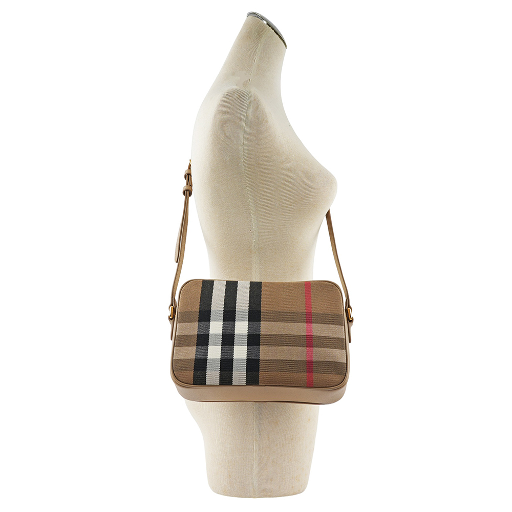 【BURBERRY】經典深格紋及牛皮大款拉鍊相機包(栗子色) 80844991