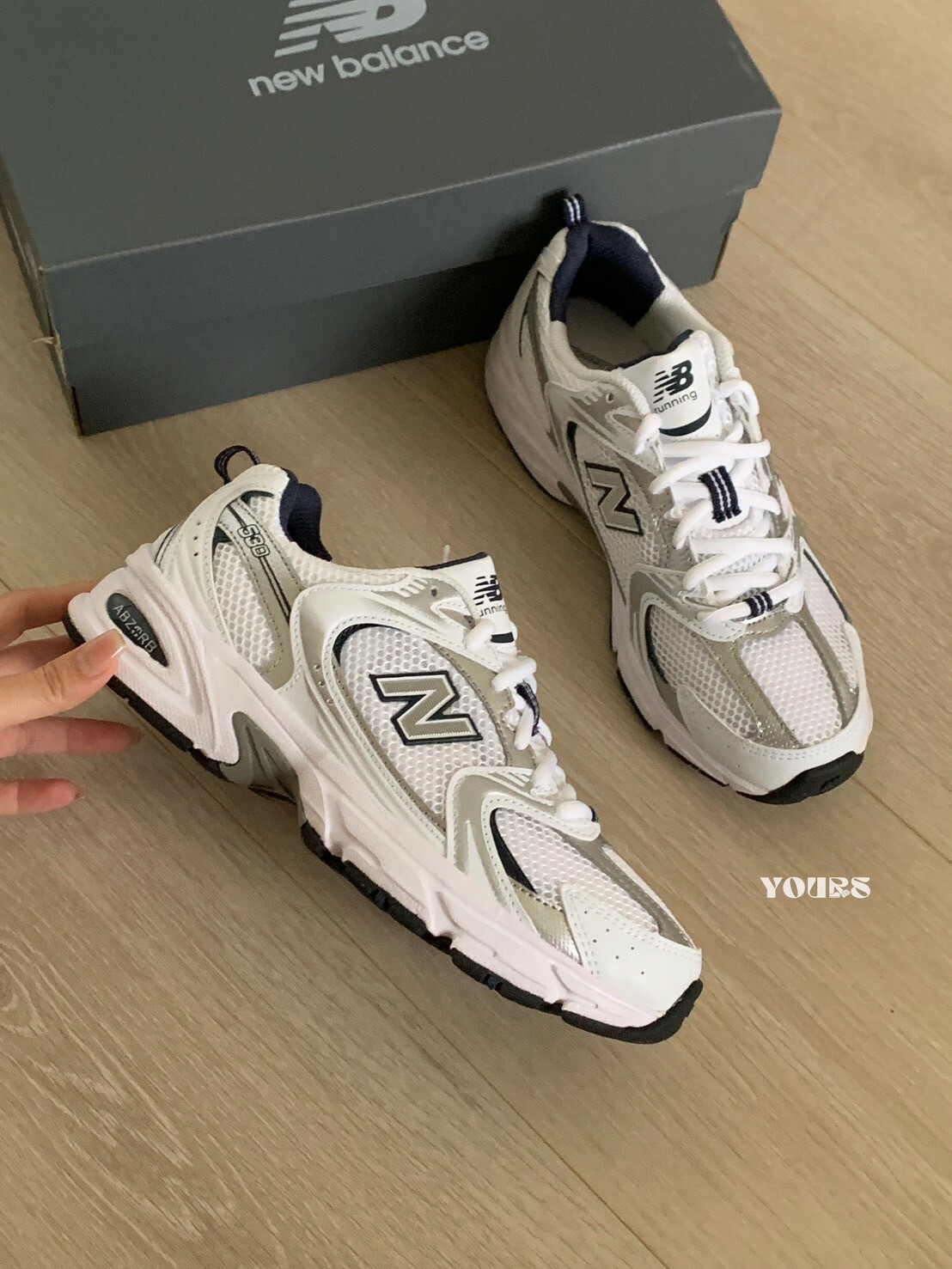 New Balance 530 白銀（MR530SG）