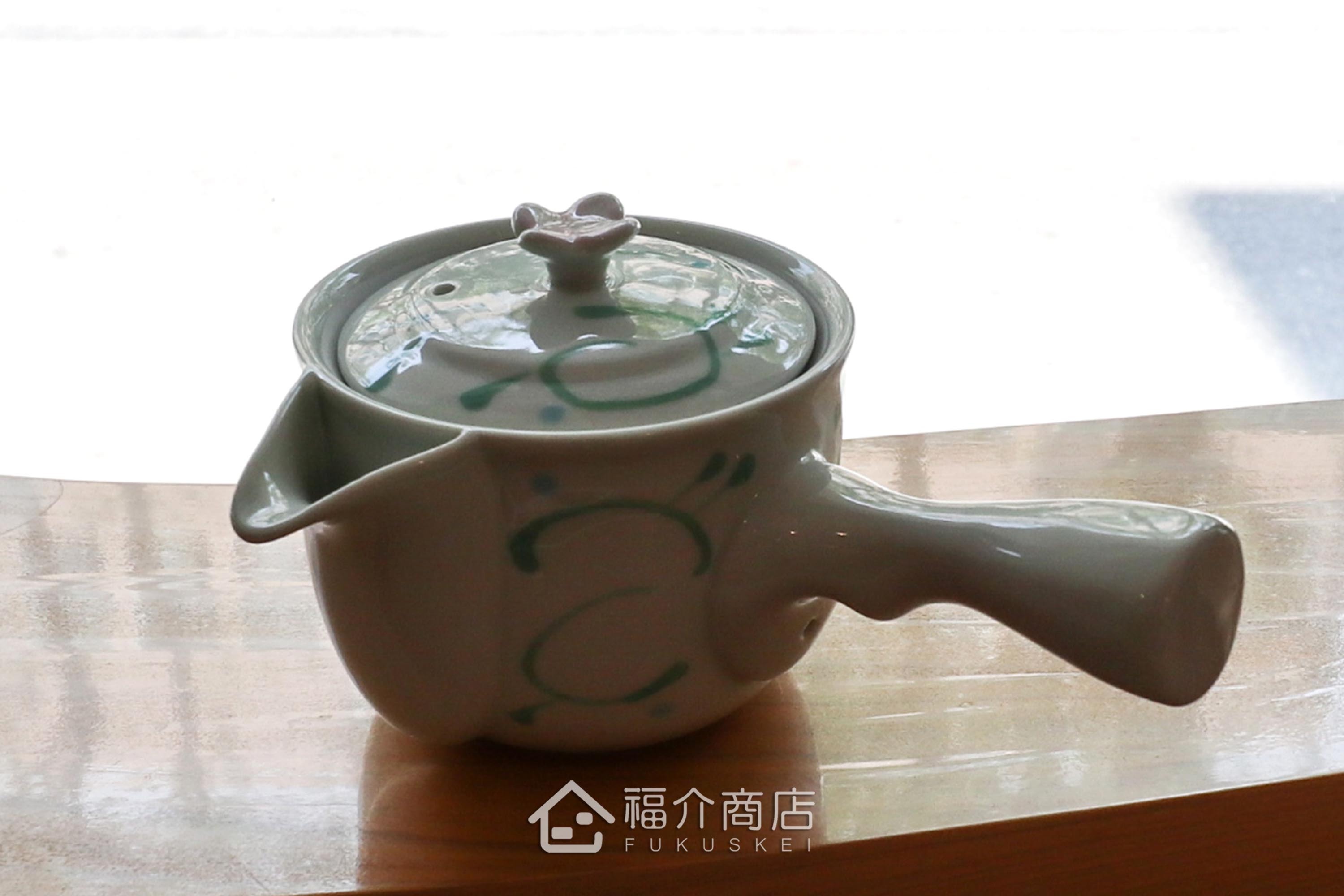 泡茶用的日本陶壺