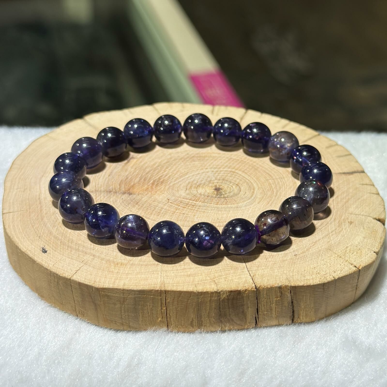 透體血滴✨堇青石手串 9 mm +/-