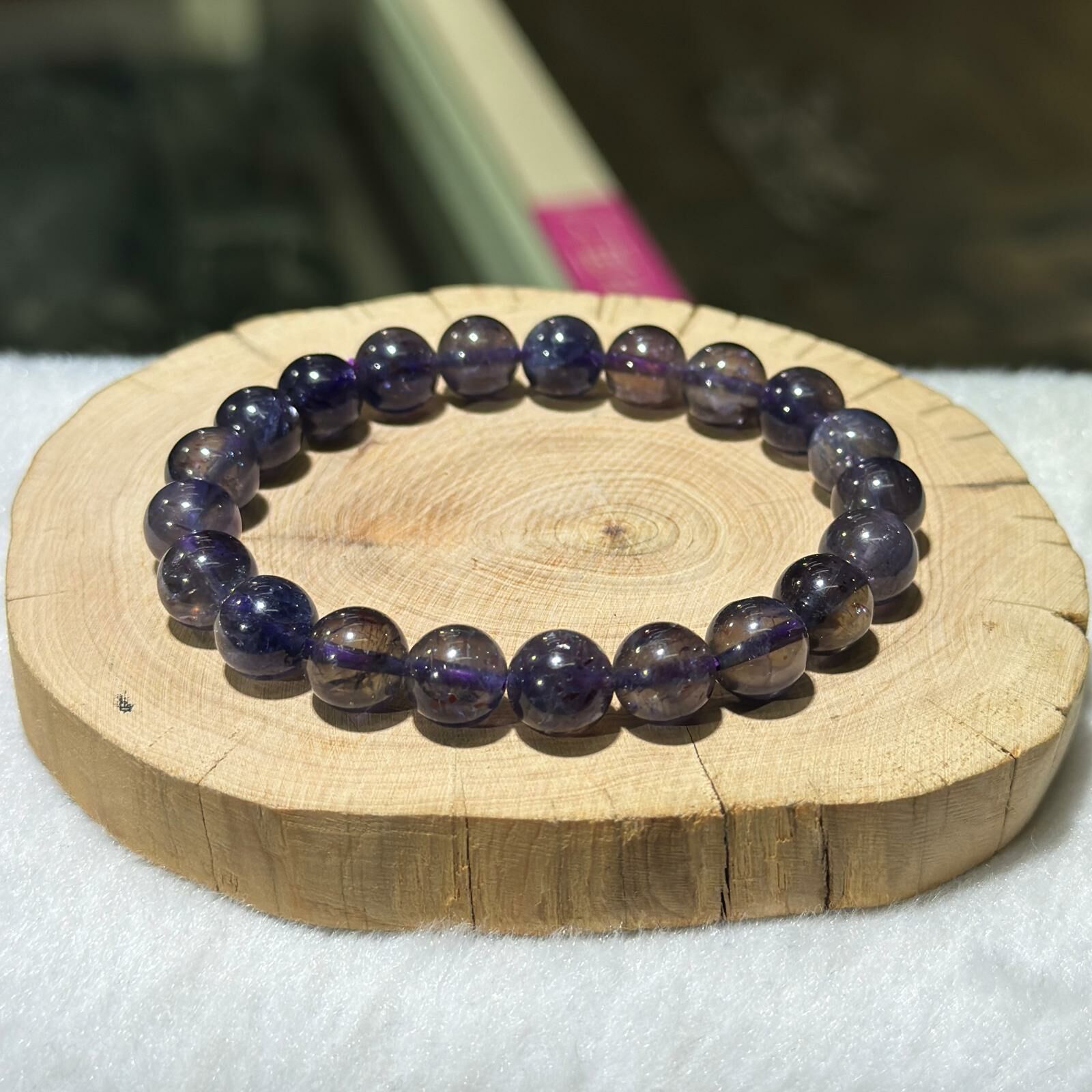 透體血滴✨堇青石手串 9 mm +/-