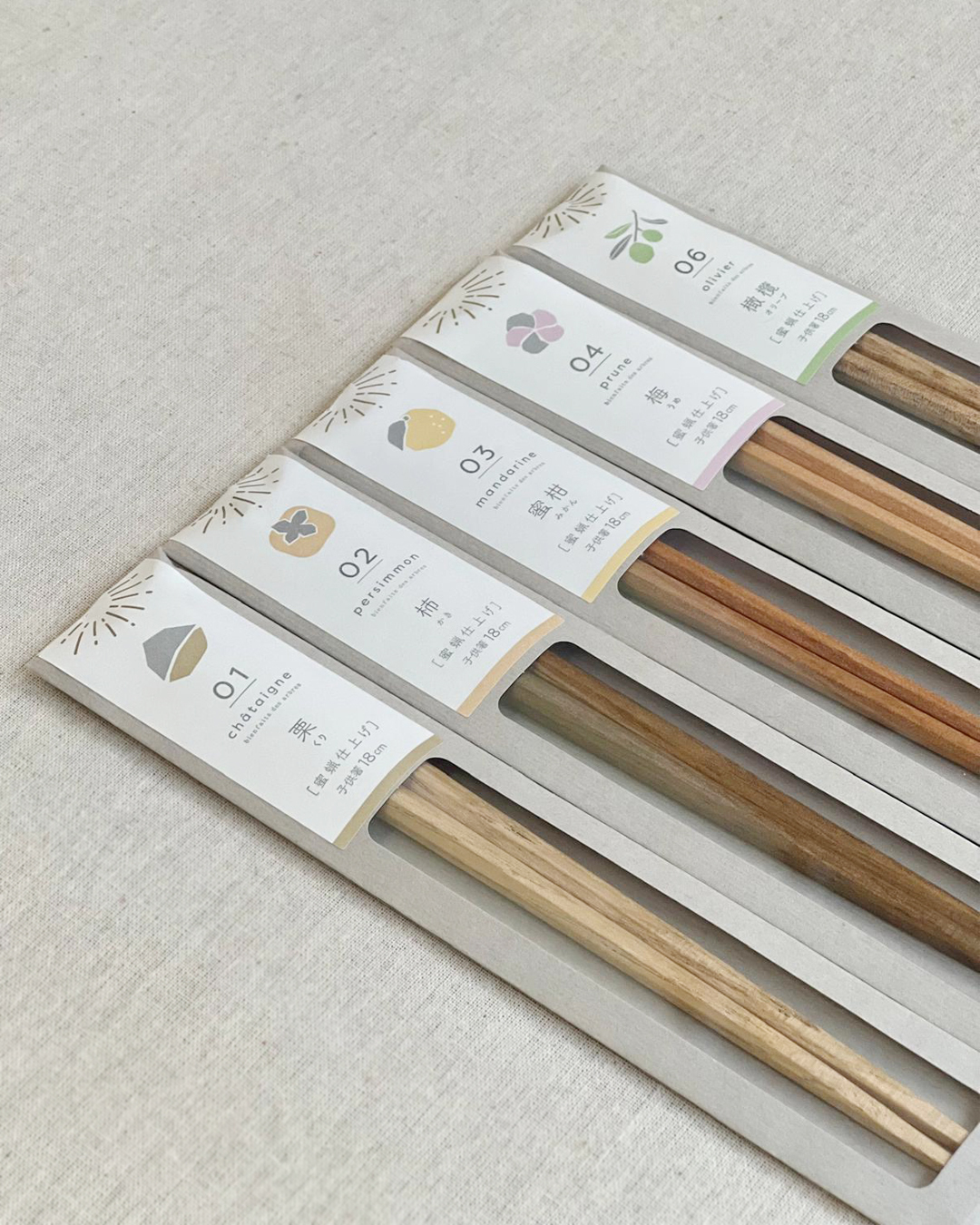 日本製果樹原木筷子(小童)｜TETOCA