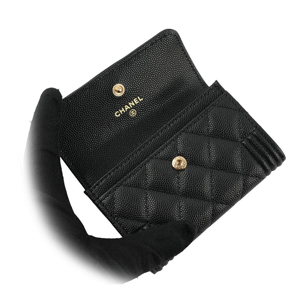 【CHANEL 】Boy Chanel 金釦牛皮翻蓋卡片夾/零錢包(黑色) A80603 B01490 94305