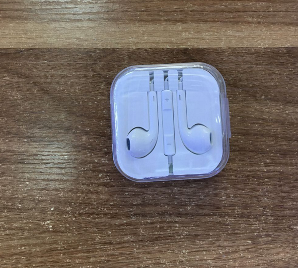 【4 pieces】 Wired headphones