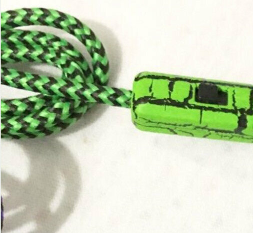Cracked mobile phone earphones with mic cable control In-ear subwoofer earphones (green)
