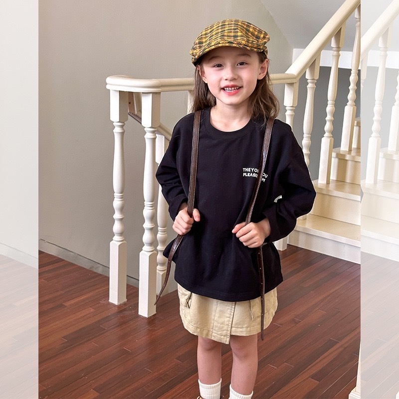 簡約英字寬鬆薄長T