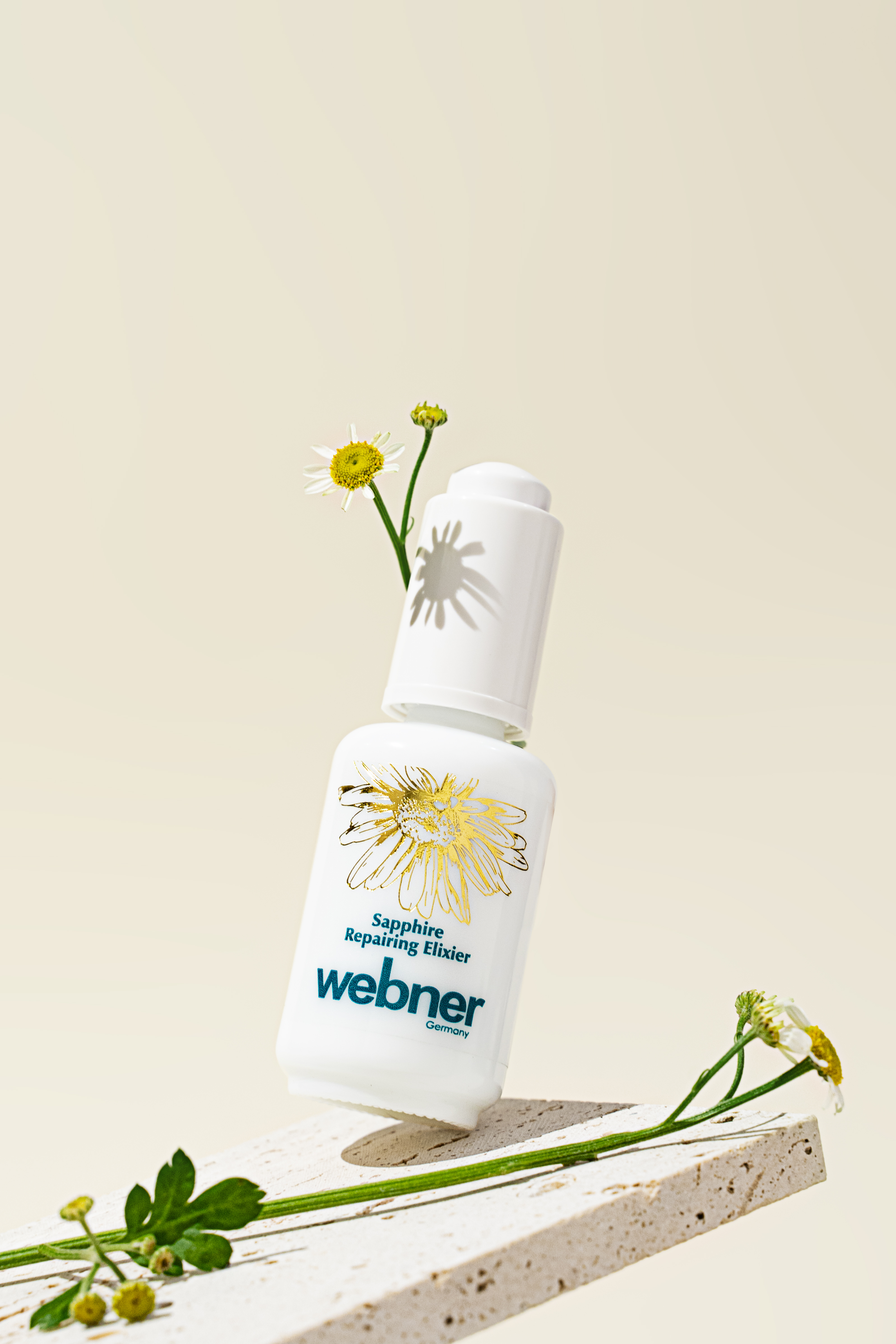 webner 葦柏納｜藍甘菊精油修護童顏液 30ml