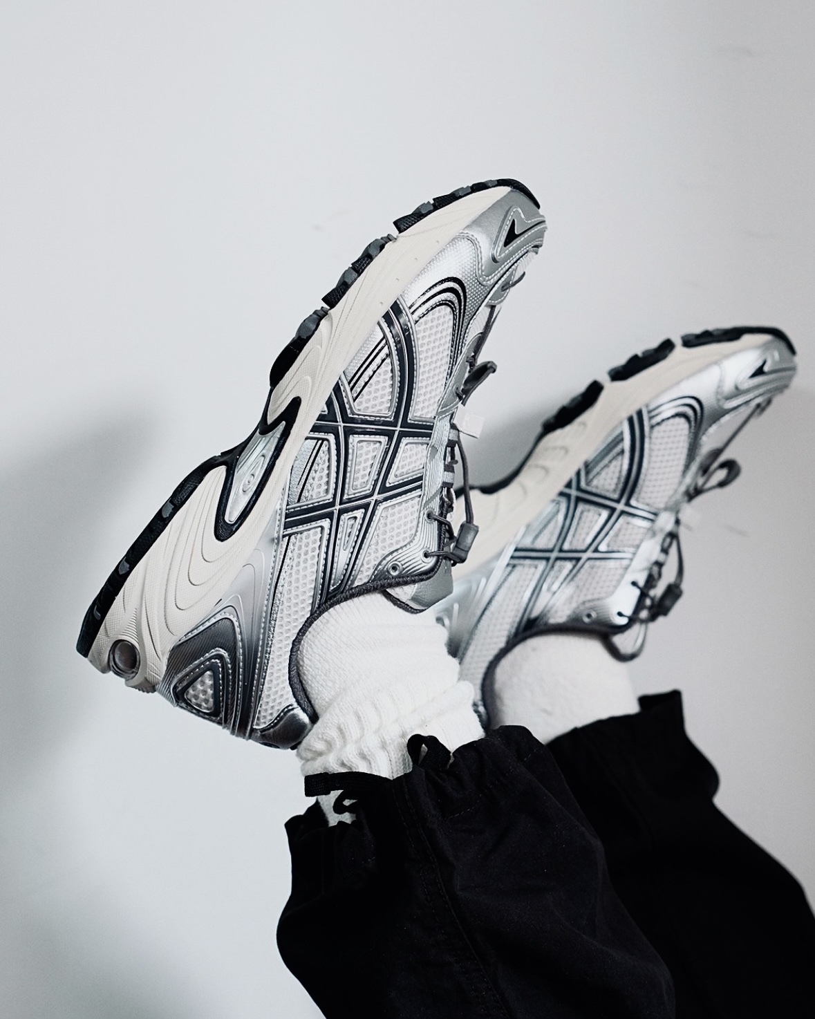 【現貨】ASICS Gel-Kahana TR V4 戶外機能 未來科技 金屬銀白