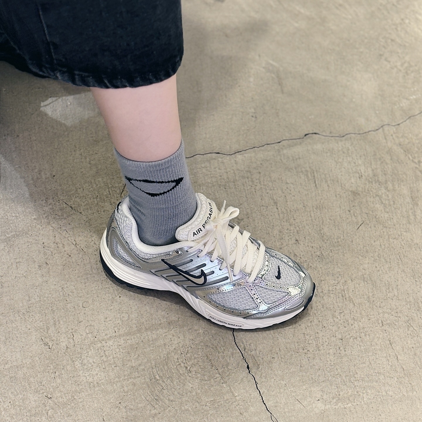 Nike Air Pegasus 2K5 小香風 白銀 金屬銀 男女 復古鞋 HJ7310-025