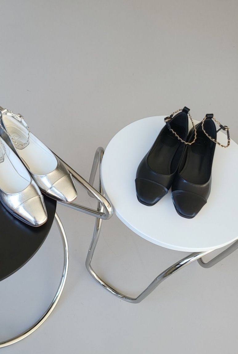 #228N1000 自帶精緻感，可拆鏈條小銀鞋⛓️ (2色)