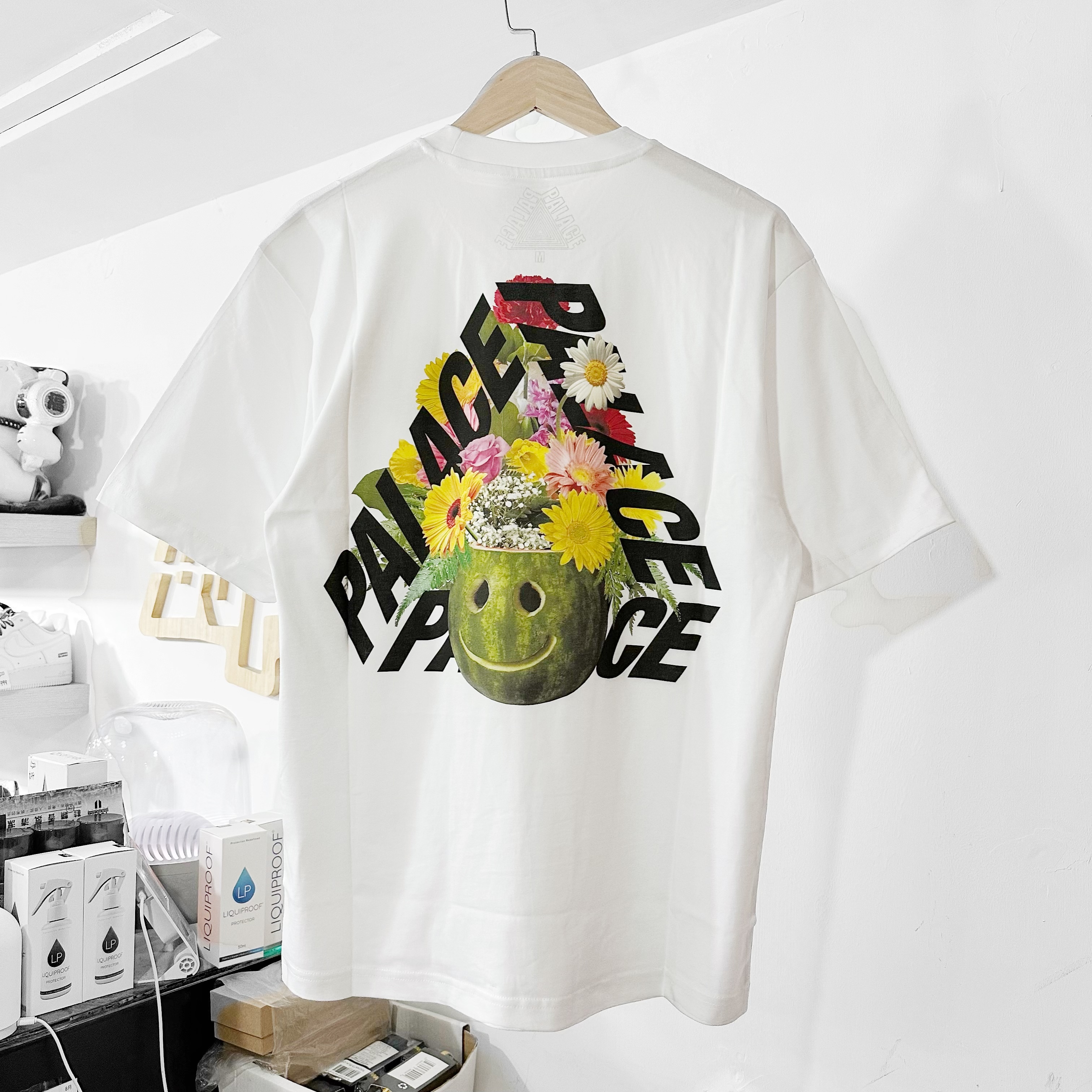 PALACE P-3 PUNCH T-SHIRT WHITE