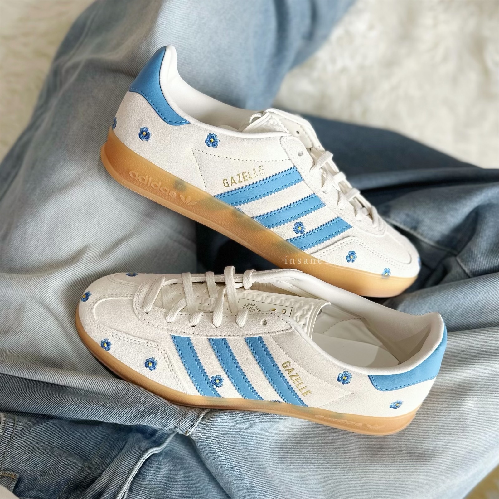 ADIDAS ORIGINALS GAZELLE INDOOR 米白藍 刺繡 小花 小雛菊 IF4491