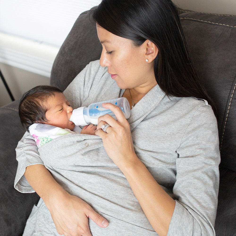 【美國The Mommy Wrap】袋鼠媽咪多功能抱嬰外套