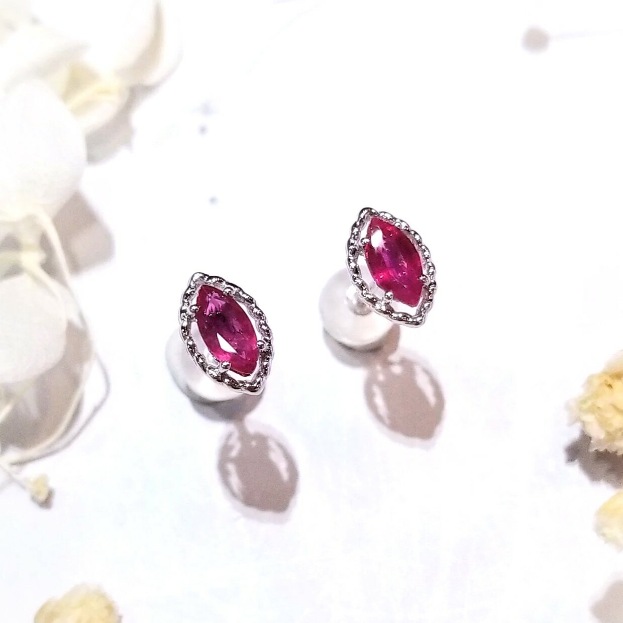 全新18K白金【主石61份紅寶石】耳環