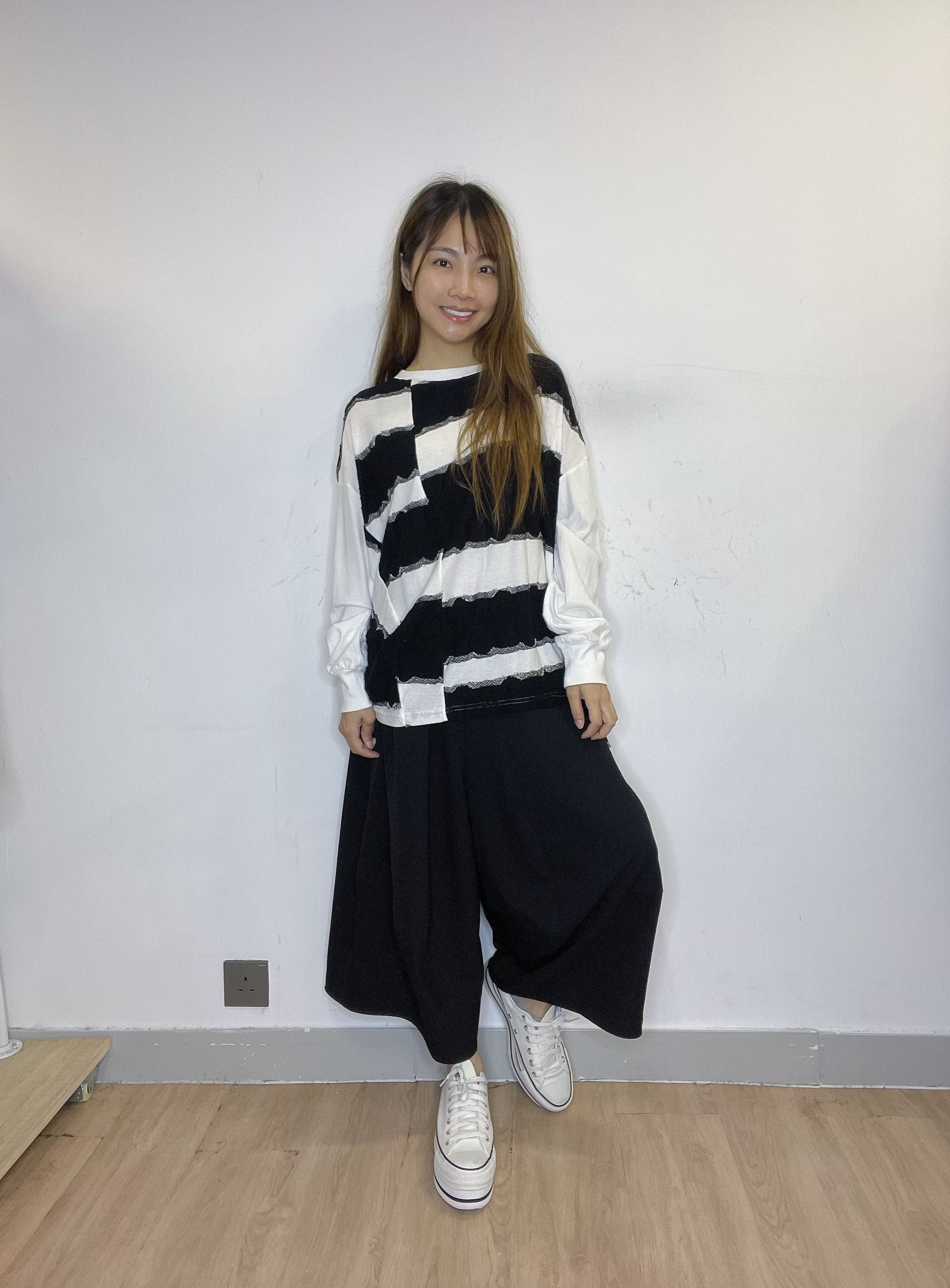 預購 - Gomme 錯位Lace拼間長袖Top