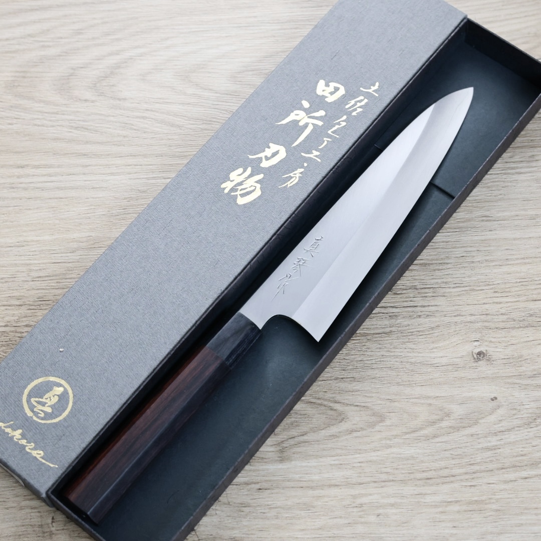 田所真琴 牛刀 210mm 銀三鋼