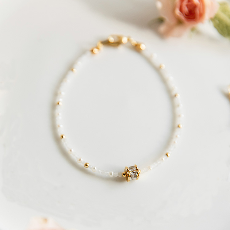 ｜桃花｜繡球花崇拜 – 月光石 – 手鍊