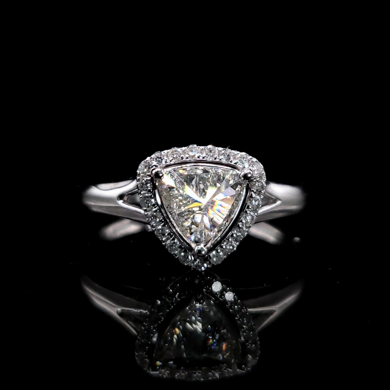 18K White Gold 0.62ct Triangle Cut Diamond Ring