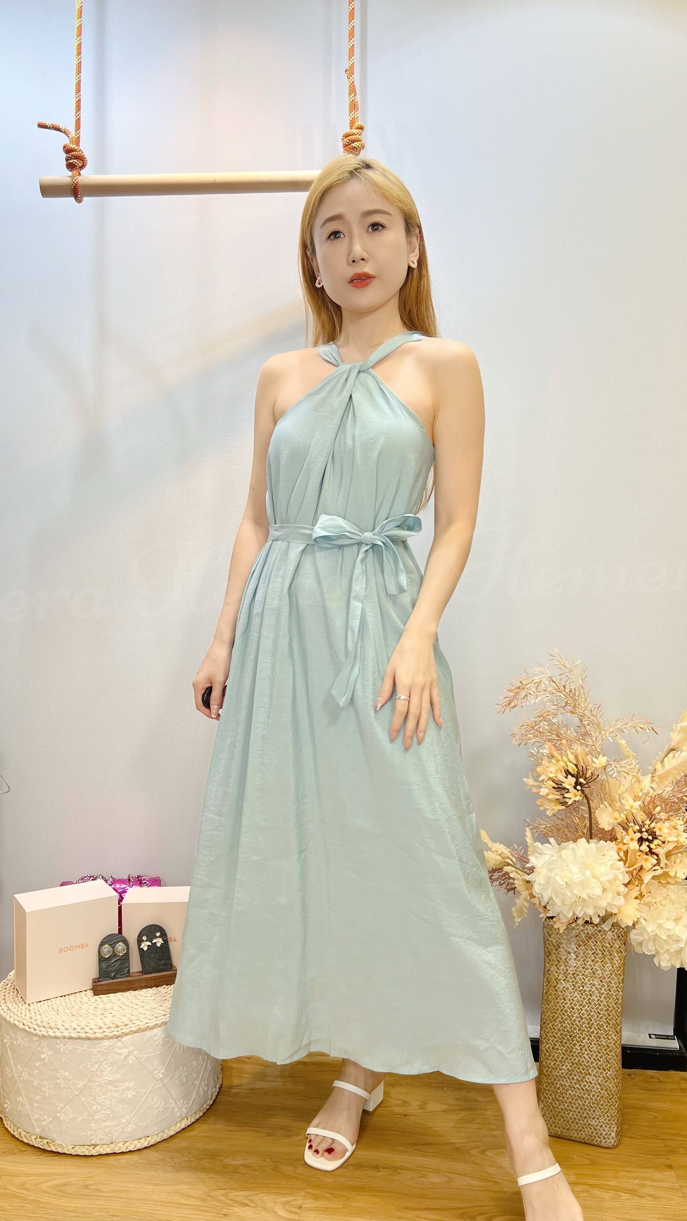 DR24S0834 掛頸渡假風長版連身裙