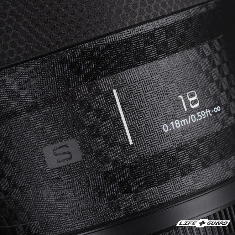 LIFE+GUARD 鏡頭貼膜安裝示意，適用 Panasonic LUMIX S 18mm F1.8