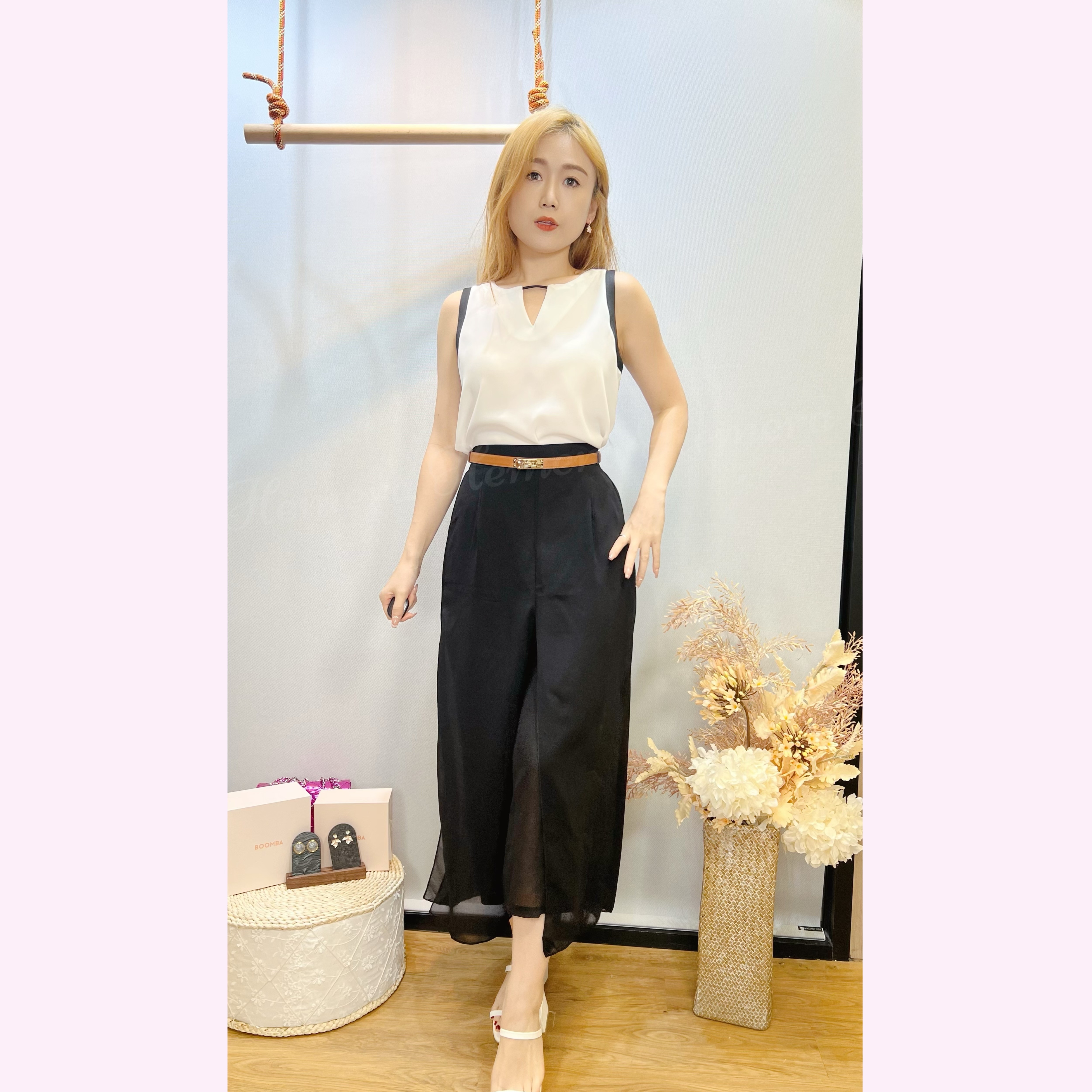 TP24S0837 雪紡雙拼色V 領上身