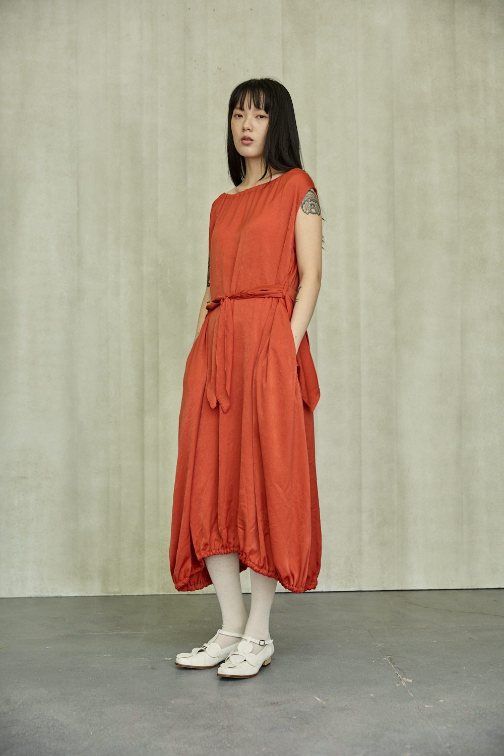 一字領蓋袖洋裝