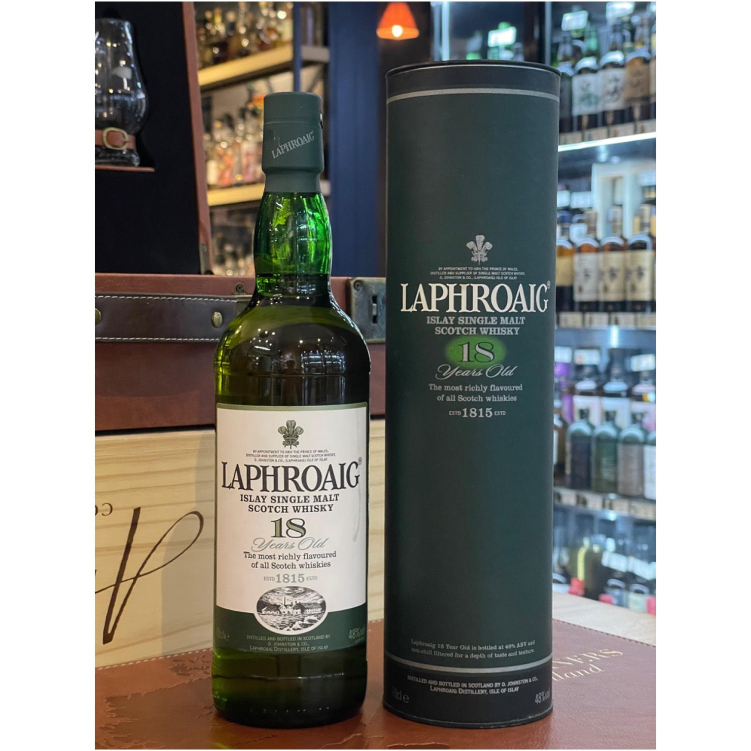 Laphroaig 18 Years Old ( Old Version )